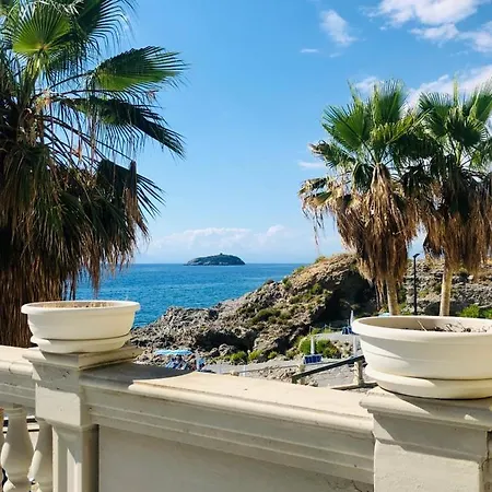 Caletta Del Porto فندق مبيت وإفطار ديامنتي