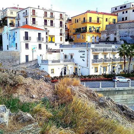 Caletta Del Porto فندق مبيت وإفطار ديامنتي