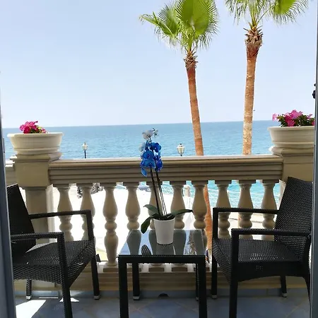 Caletta Del Porto 3* ديامنتي