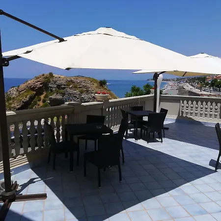 Caletta Del Porto ديامنتي