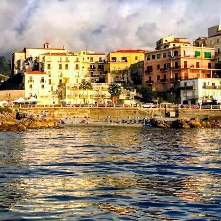 Caletta Del Porto فندق مبيت وإفطار ديامنتي