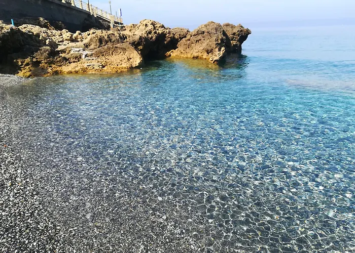 Alojamento de Acomodação e Pequeno-almoço Caletta Del Porto Diamante