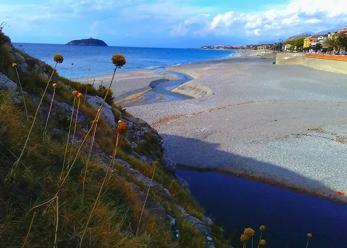 Alojamento de Acomodação e Pequeno-almoço Caletta Del Porto Diamante