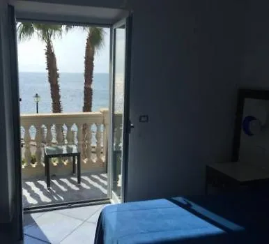 Caletta Del Porto Alojamento de Acomodação e Pequeno-almoço 3*