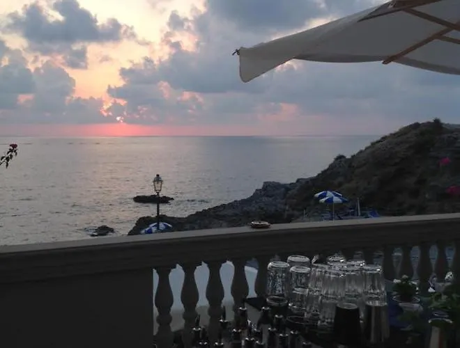 Caletta Del Porto Alojamento de Acomodação e Pequeno-almoço